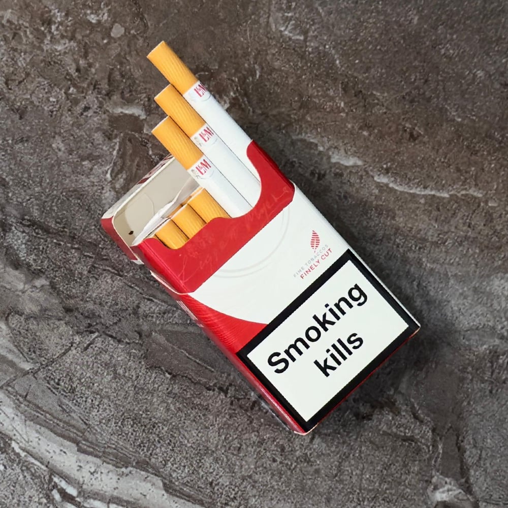 L&M Red Label 🍂 ‣ Duty Free Price ‣ Only 5€👍